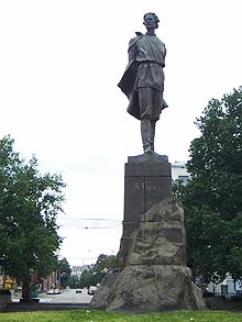 памятник М.Горькому